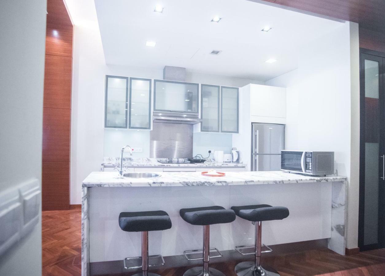 The Suites At Waterside Straits Quay By Plush Bagan Jermal Kültér fotó